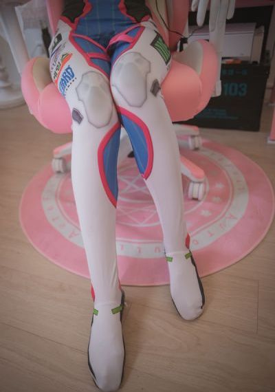 小幺女一级毛片AAA春巴櫻樱女_DVD全集免费播放